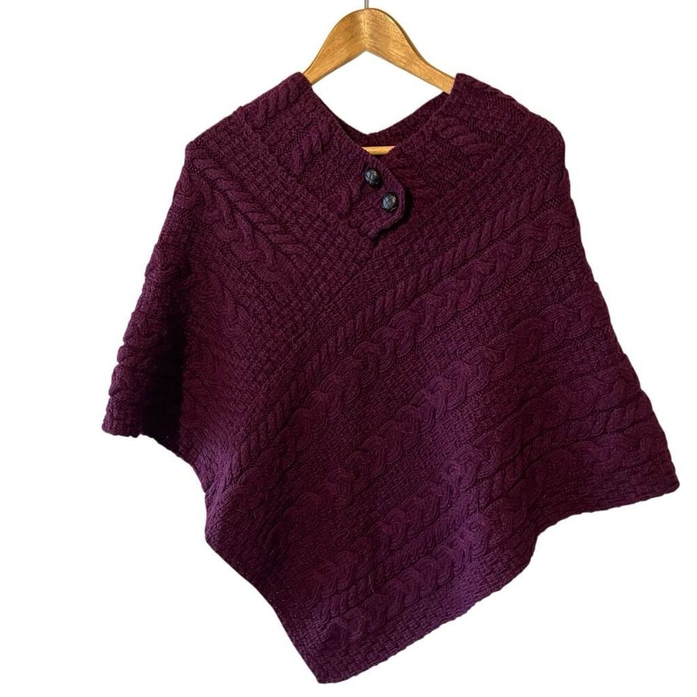 Aran Sweater Market 100% Merino Wool Cable Knit Poncho Plum One Size - Picture 6 of 9